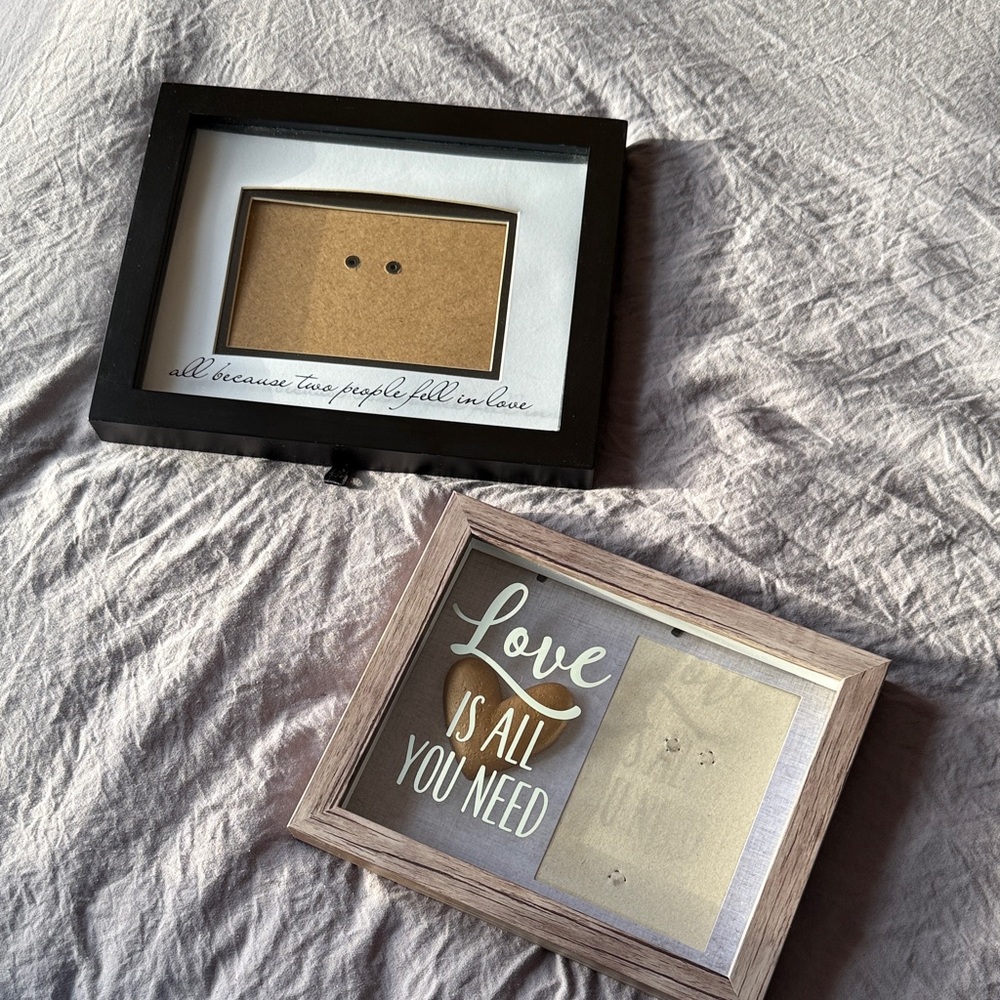 Black and Brown Picture Frame Set